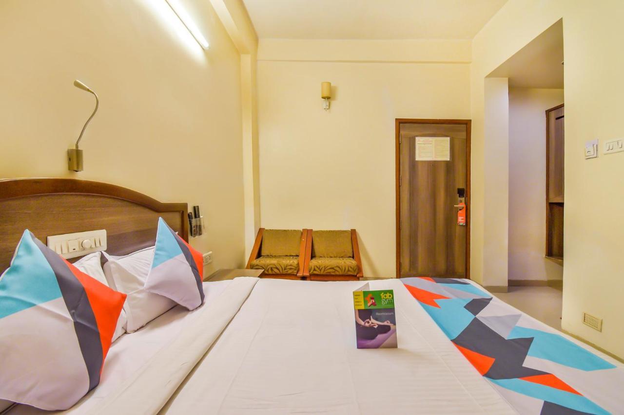 Hotel Ashiyana Pune Exterior foto
